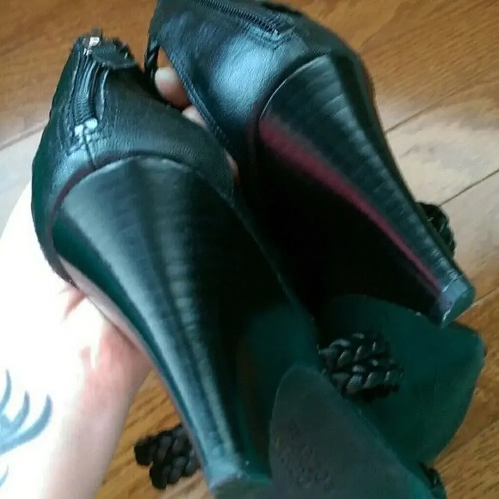 Franco Sarto Heels - Black Jordan Heels / Sandals - Size 8.5 M